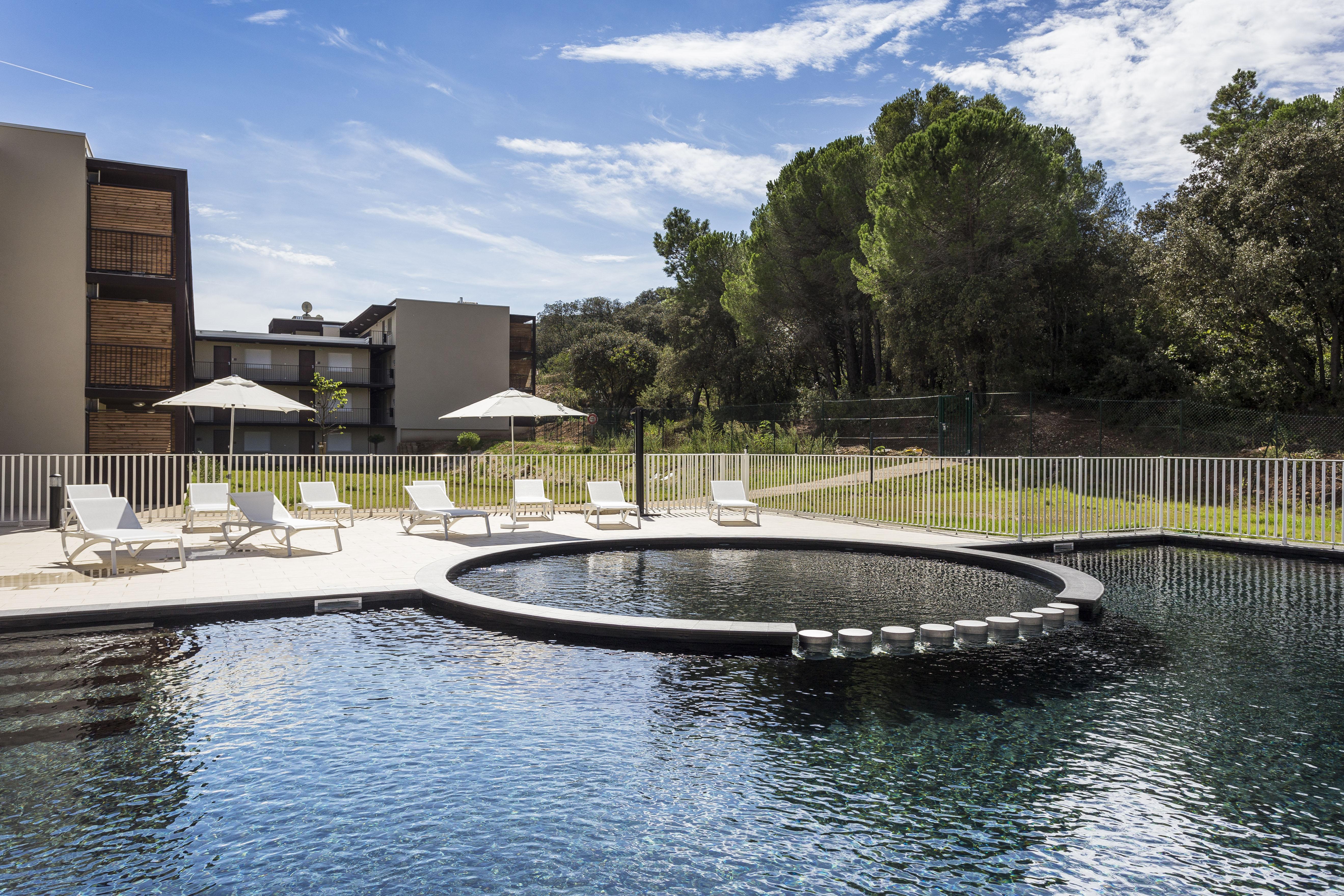 Vacanceole - Residence Pont Du Gard Remoulins Exterior foto
